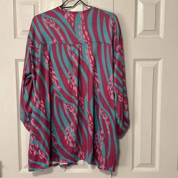 Sew in Love Magenta & Teal Abstract Oversize 3/4 Roll Up Sleeve Pocket Cardigan - Picture 4 of 10